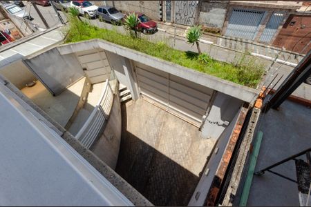 Casa para alugar com 390m², 3 quartos e 6 vagas Casa para alugar com 390m², 3 quartos e 6 vagasSuíte 1 - varanda