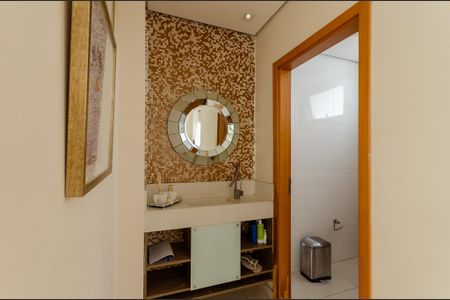 Casa para alugar com 390m², 3 quartos e 6 vagas Casa para alugar com 390m², 3 quartos e 6 vagasLavabo 2