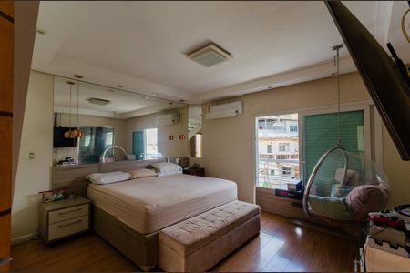 Casa para alugar com 390m², 3 quartos e 6 vagas Casa para alugar com 390m², 3 quartos e 6 vagasSuíte 1