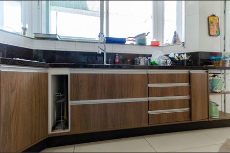 Casa para alugar com 390m², 3 quartos e 6 vagas Casa para alugar com 390m², 3 quartos e 6 vagasCozinha