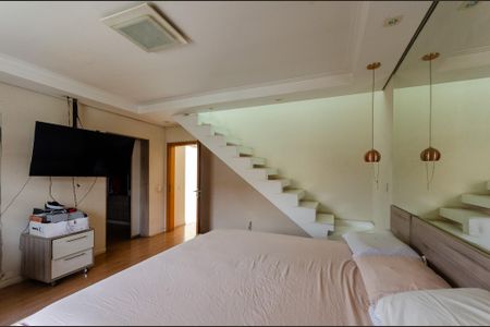 Casa para alugar com 390m², 3 quartos e 6 vagas Casa para alugar com 390m², 3 quartos e 6 vagasSuíte 1