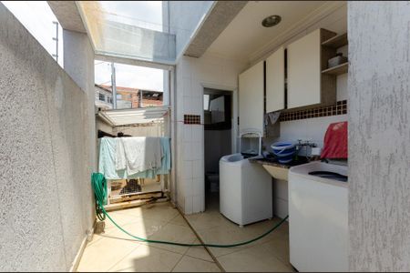 Casa para alugar com 390m², 3 quartos e 6 vagas Casa para alugar com 390m², 3 quartos e 6 vagasÁrea de Serviço