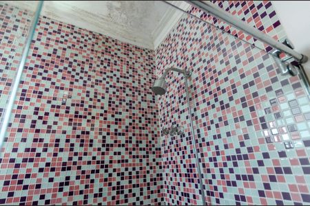 Casa para alugar com 390m², 3 quartos e 6 vagas Casa para alugar com 390m², 3 quartos e 6 vagasSuíte 3 - banheiro