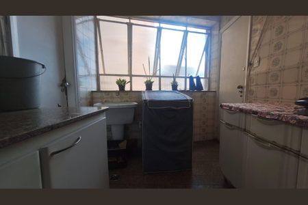 Apartamento à venda com 220m², 4 quartos e 1 vagaÁrea de serviço 