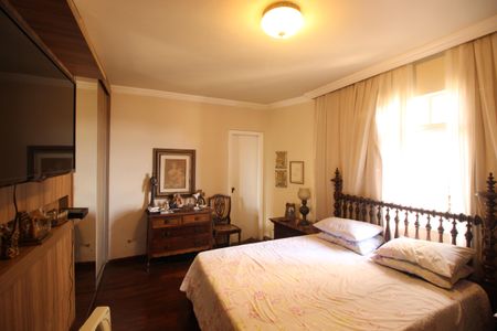 Apartamento à venda com 220m², 4 quartos e 1 vagaQuarto 