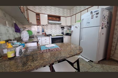 Apartamento à venda com 220m², 4 quartos e 1 vagaCozinha 