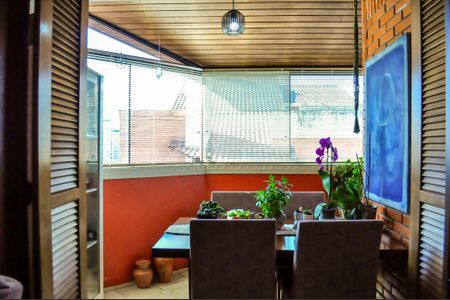 Apartamento à venda com 138m², 3 quartos e 2 vagasSala 2