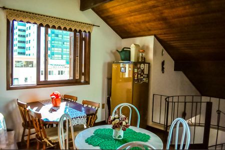 Apartamento à venda com 138m², 3 quartos e 2 vagasCobertura