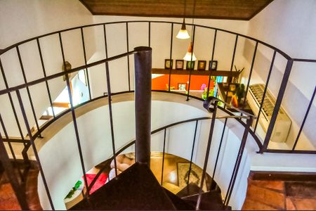 Apartamento à venda com 138m², 3 quartos e 2 vagasescada