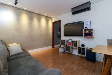 Apartamento à venda com 58m², 2 quartos e 1 vaga Apartamento à venda com 58m², 2 quartos e 1 vagaSala