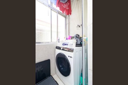 Apartamento à venda com 58m², 2 quartos e 1 vaga Apartamento à venda com 58m², 2 quartos e 1 vagaÁrea de Serviço