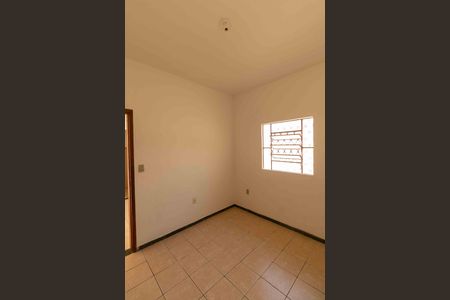 Casa para alugar com 50m², 1 quarto e 1 vagaQuarto