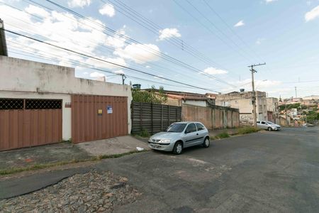 Casa para alugar com 50m², 1 quarto e 1 vagaFachada
