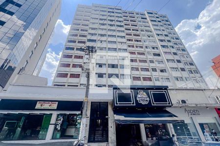 Apartamento à venda com 80m², 2 quartos e 1 vagaFachada