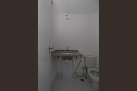 Apartamento à venda com 64m², 2 quartos e 1 vaga Apartamento à venda com 64m², 2 quartos e 1 vagaBanheiro da Suíte 2