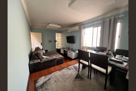 Casa à venda com 360m², 3 quartos e 1 vagaSala