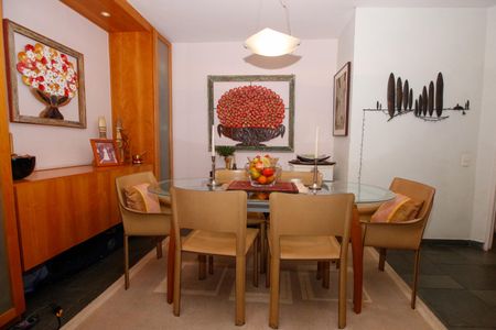 Apartamento à venda com 130m², 3 quartos e 2 vagasSala de Jantar