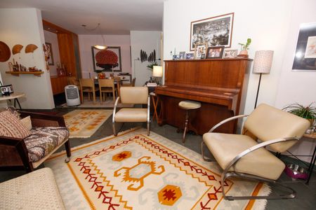 Apartamento à venda com 130m², 3 quartos e 2 vagasSala