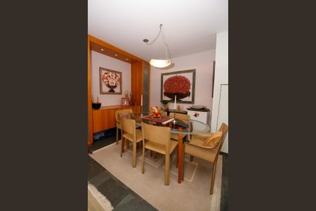 Apartamento à venda com 130m², 3 quartos e 2 vagasSala de Jantar