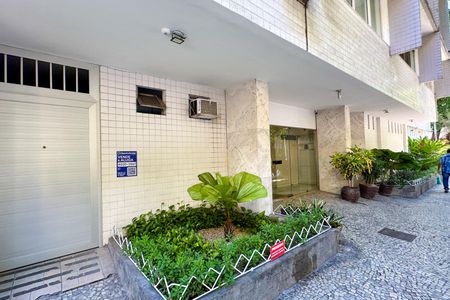 Apartamento para alugar com 75m², 2 quartos e 1 vagaPlaquinha