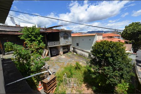 Casa à venda com 300m², 2 quartos e 8 vagasArea externa