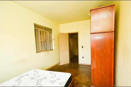 Casa à venda com 300m², 2 quartos e 8 vagasQuarto2