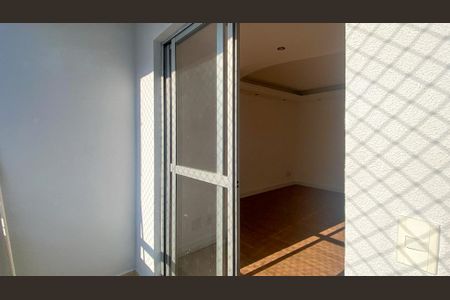 Apartamento à venda com 65m², 3 quartos e 1 vagaSala - Varanda