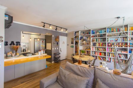 Apartamento à venda com 76m², 2 quartos e 1 vaga Apartamento à venda com 76m², 2 quartos e 1 vagaSala