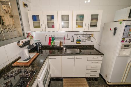 Apartamento para alugar com 270m², 4 quartos e 1 vagaCozinha