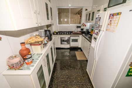 Apartamento para alugar com 270m², 4 quartos e 1 vagaCozinha