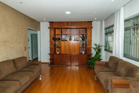 Apartamento para alugar com 270m², 4 quartos e 1 vagaSala