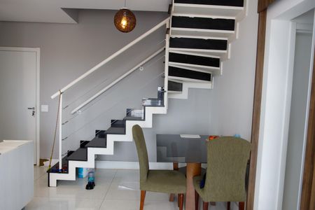 Apartamento à venda com 117m², 2 quartos e 2 vagasSala