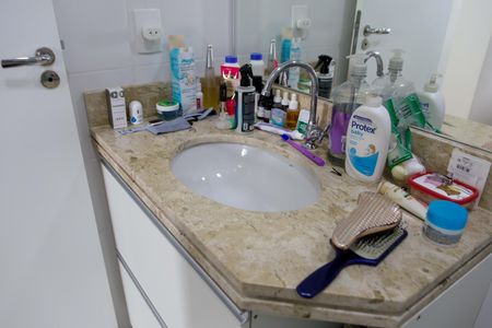 Apartamento à venda com 117m², 2 quartos e 2 vagasBanheiro da Suíte 2