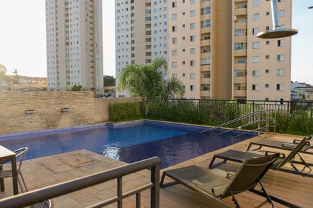 Apartamento à venda com 117m², 2 quartos e 2 vagasÁrea comum - Piscina