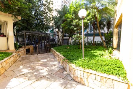 Apartamento à venda com 80m², 2 quartos e 1 vagaPortaria