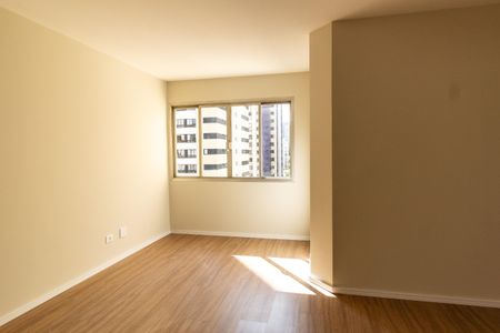 Apartamento à venda com 80m², 2 quartos e 1 vagaSala