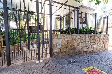 Apartamento à venda com 80m², 2 quartos e 1 vagaPortaria