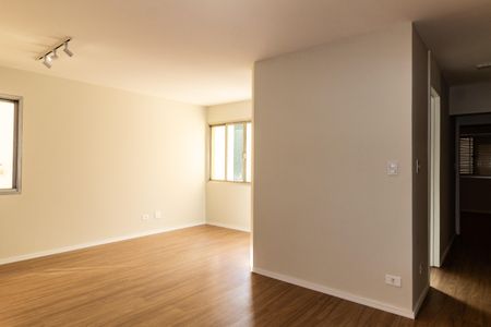 Apartamento à venda com 80m², 2 quartos e 1 vagaSala