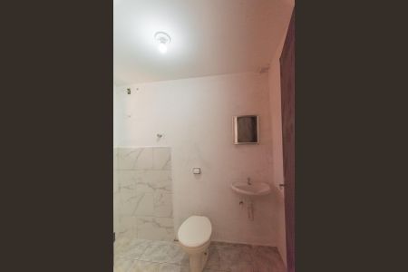 Casa à venda com 500m², 2 quartos e 2 vagasCasa 2- Banheiro