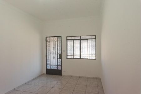 Casa à venda com 500m², 2 quartos e 2 vagasSala