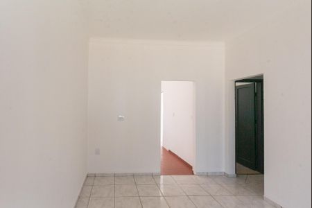 Casa à venda com 500m², 2 quartos e 2 vagasSala