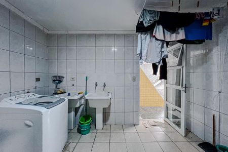 Casa à venda com 250m², 3 quartos e 3 vagasÁrea de Serviço