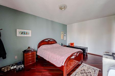 Casa à venda com 250m², 3 quartos e 3 vagasQuarto 3 - Suíte