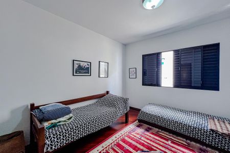 Casa à venda com 250m², 3 quartos e 3 vagasQuarto 2