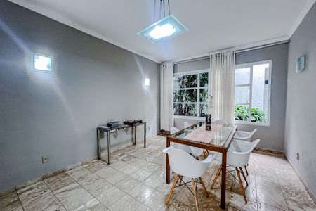 Casa à venda com 250m², 3 quartos e 3 vagasSala de Jantar