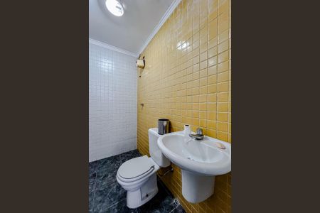 Casa à venda com 250m², 3 quartos e 3 vagasBanheiro de Serviço