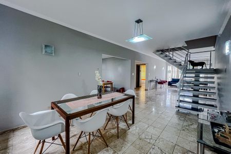 Casa à venda com 250m², 3 quartos e 3 vagasSala de Jantar