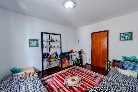 Casa à venda com 250m², 3 quartos e 3 vagasQuarto 2