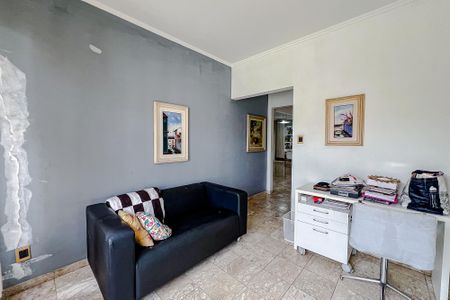 Casa à venda com 250m², 3 quartos e 3 vagasEscritório
