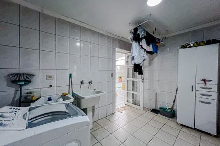 Casa à venda com 250m², 3 quartos e 3 vagasÁrea de Serviço